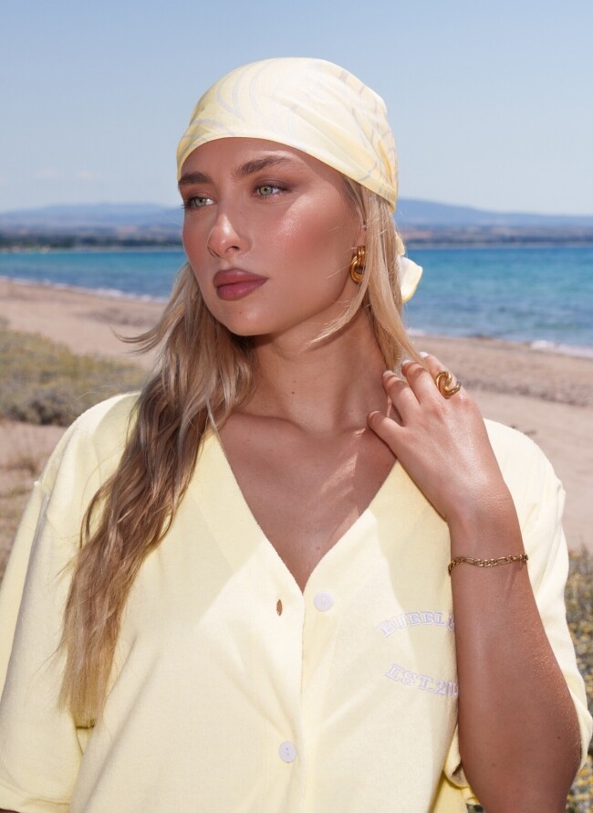 SHE'S SUNSHINE
